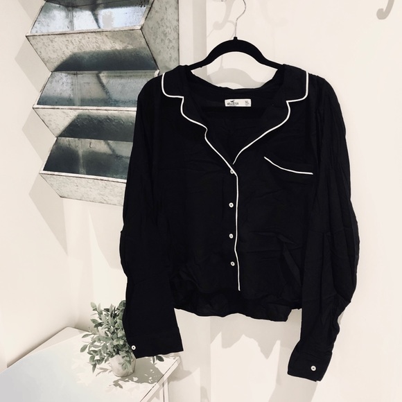 Hollister Pajama Style Top - Picture 2 of 6